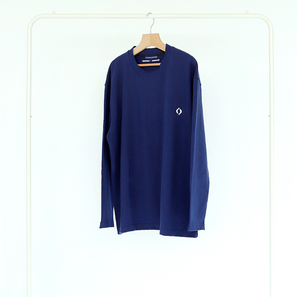 [Youngwall Junction]  Carps Logo LS Tee Navy