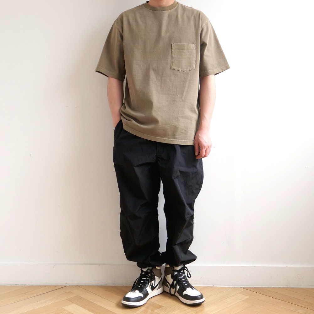 [Art if acts]  One Pocket Garment Dyeing T-Shirts Brown